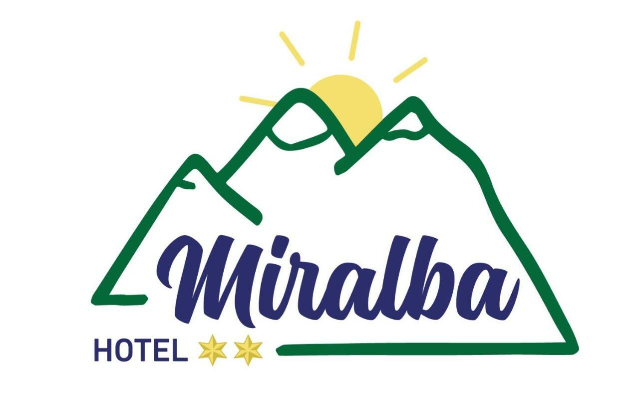 Hotel Miralba Alba de los Cardaños 外观 照片